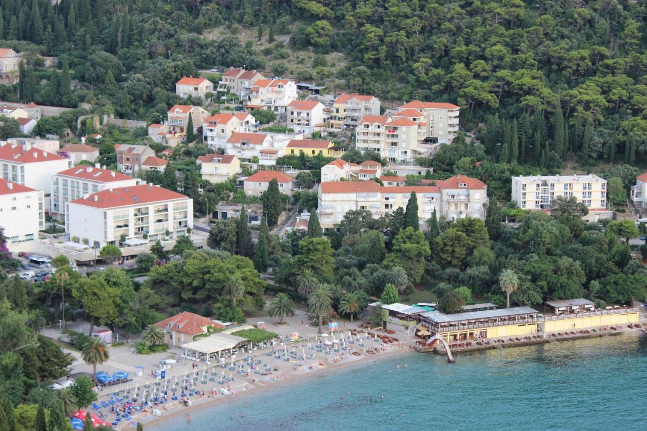 Ana & Mia Apartman *